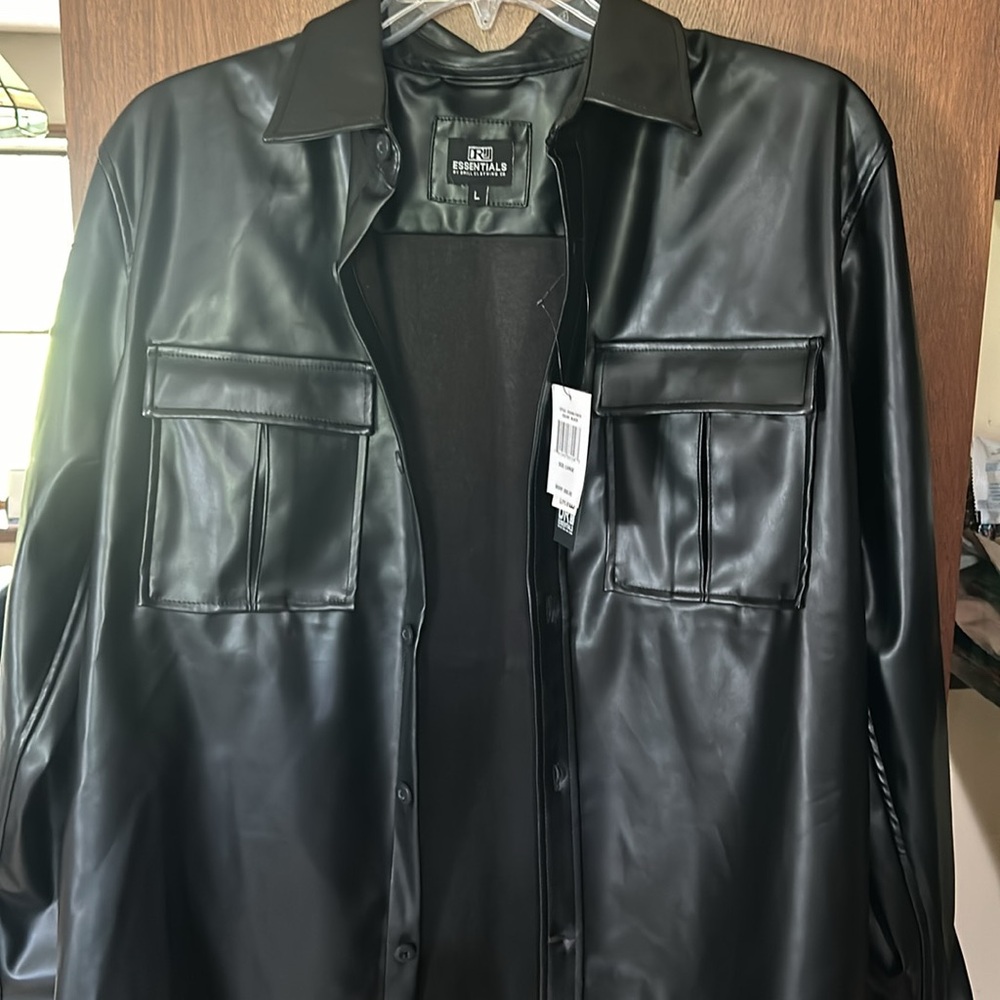 NWT D.R. ESSENTIALS Faux leather jacket - Picture 11 of 11
